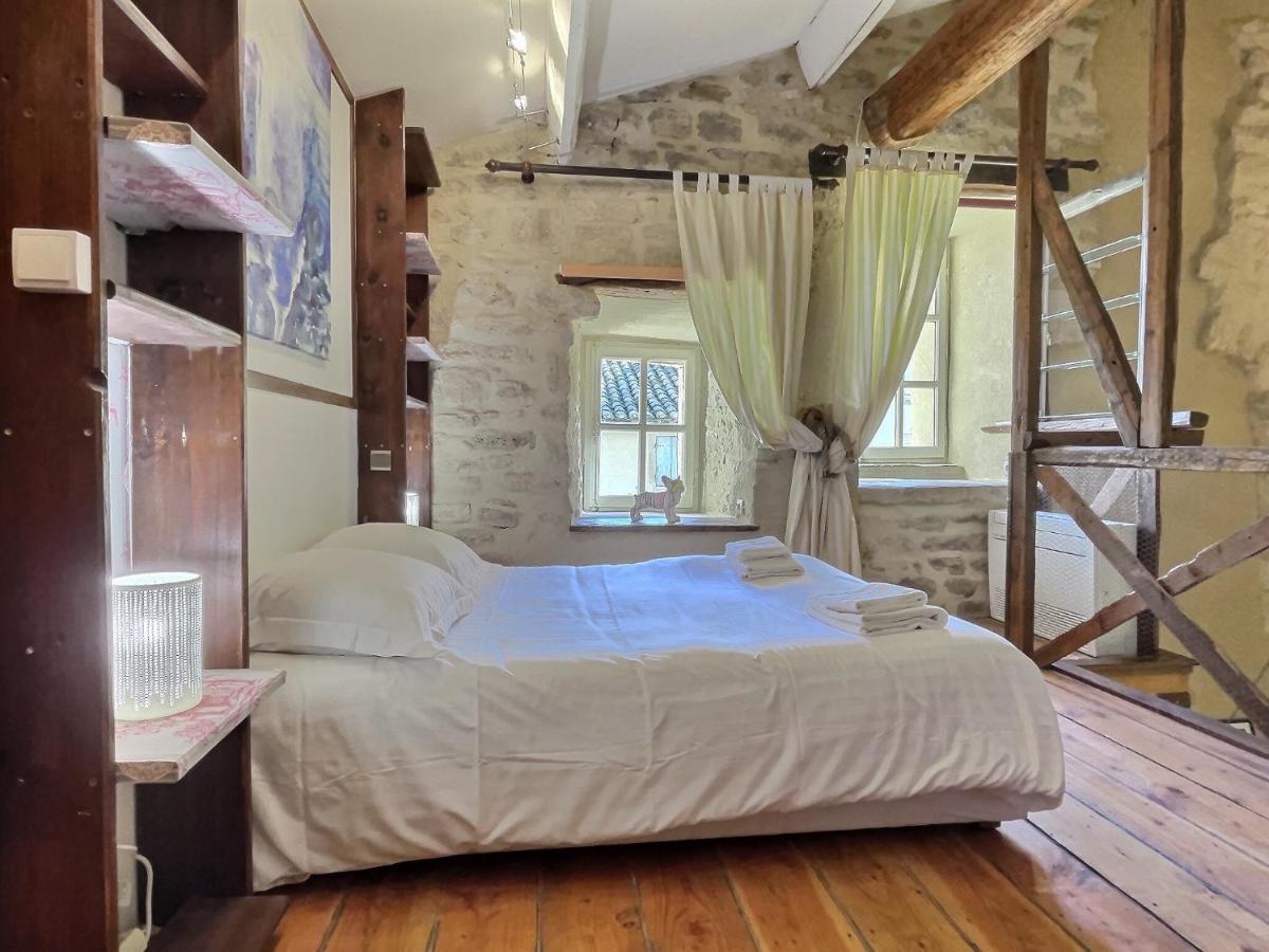 Chez Lydia - Loft Cosy, Depart Canoe A Pied, Proche Pont-Du-Gard Et Uzes Remoulins Luaran gambar